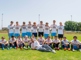 Unsere C2-Junioren nach der Übergabe der Medaillen (Foto: Dinh H.)