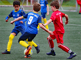 2:2 trennen sich der VfL 96 und unsere Felsenkicker im Spitzenspiel der E-Junioren